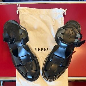 HEREU Black Leather Pesca Sandals